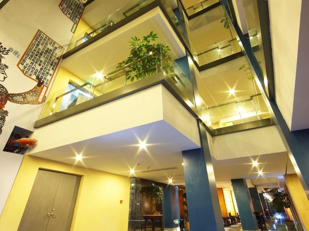China Community Culture & Art Hotel Qingdao Eksteriør billede